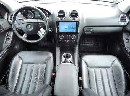 Mercedes-Benz - M-class