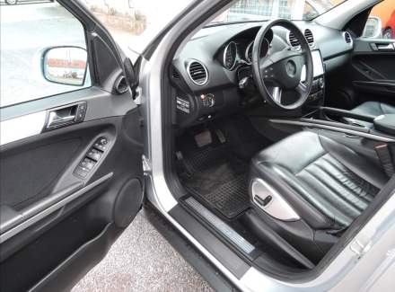 Mercedes-Benz - M-class