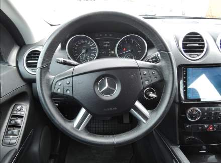 Mercedes-Benz - M-class