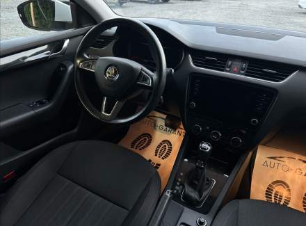Škoda - Octavia