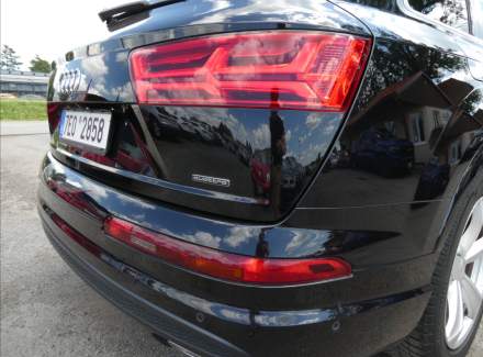 Audi - Q7