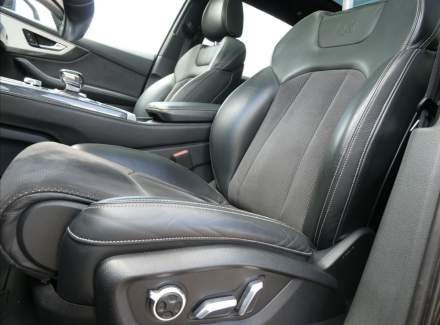 Audi - Q7