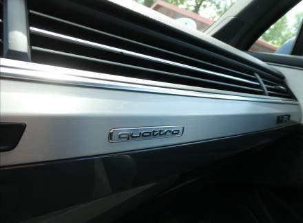 Audi - Q7