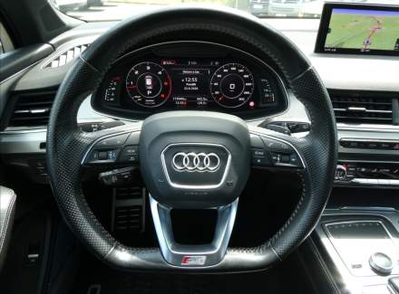 Audi - Q7