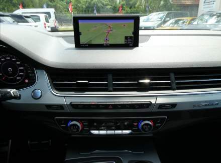Audi - Q7
