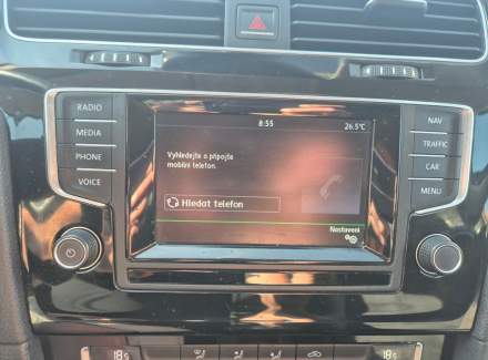 Volkswagen - Golf