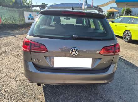 Volkswagen - Golf
