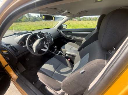 Kia - Cee'd