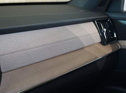 Volvo - XC90
