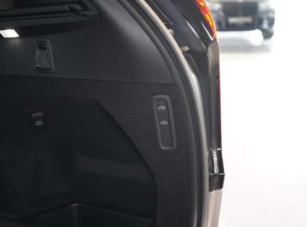 Volvo - XC90