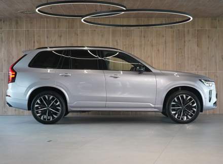 Volvo - XC90