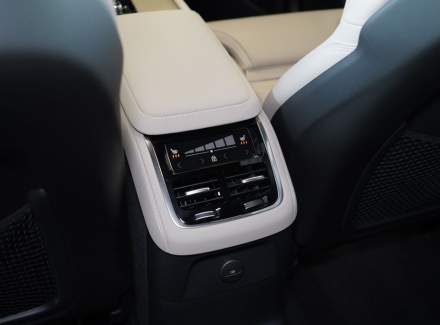 Volvo - XC90