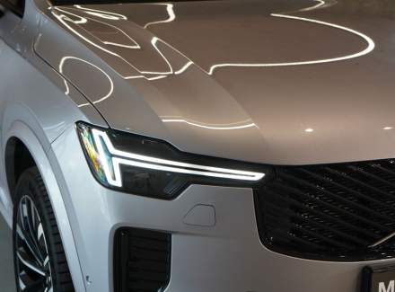 Volvo - XC90