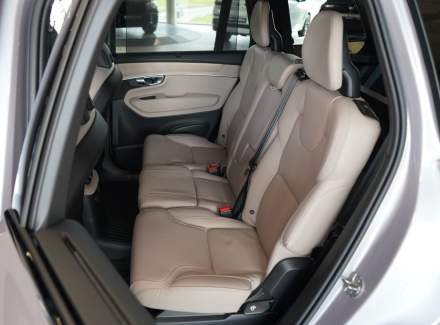 Volvo - XC90