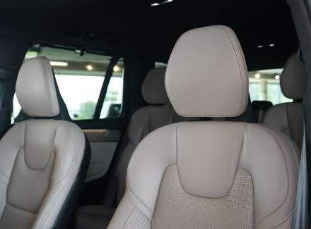 Volvo - XC90