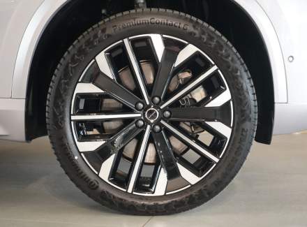 Volvo - XC90