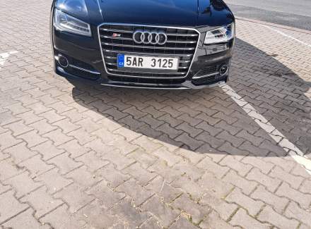 Audi - S8