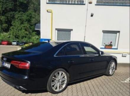 Audi - S8