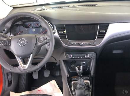 Opel - Crossland X