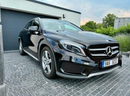 Mercedes-Benz - GLA