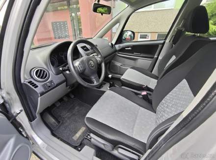 Suzuki - SX4
