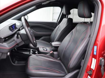 Ford - Mustang