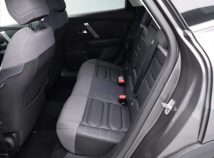 Citroën - C4 X