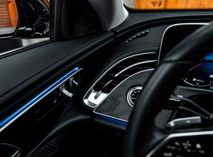 Mercedes-Benz - E-class