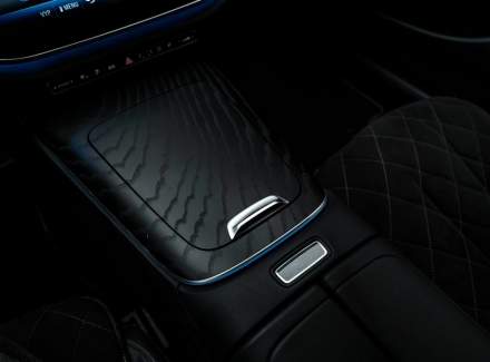 Mercedes-Benz - E-class