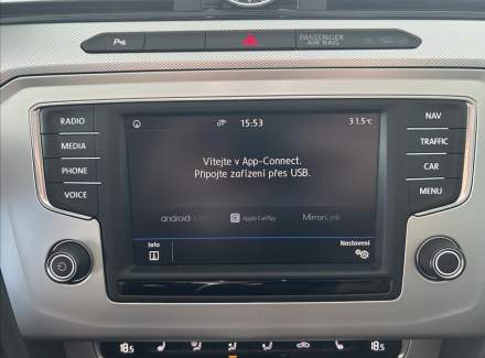 Volkswagen - Passat