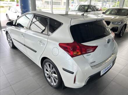 Toyota - Auris