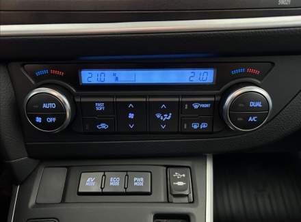 Toyota - Auris