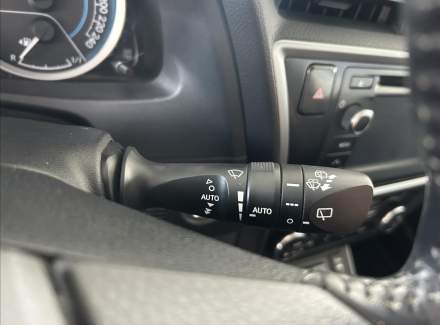 Toyota - Auris