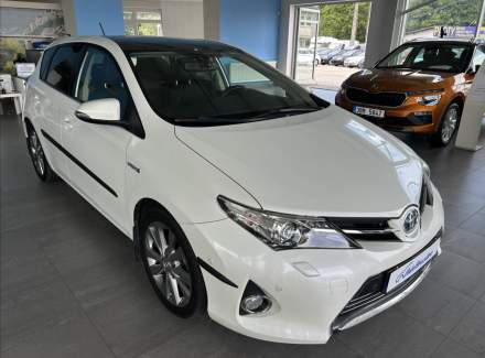 Toyota - Auris