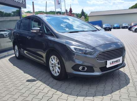Ford - S-MAX