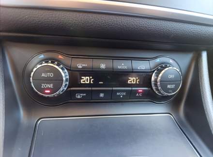 Mercedes-Benz - GLA