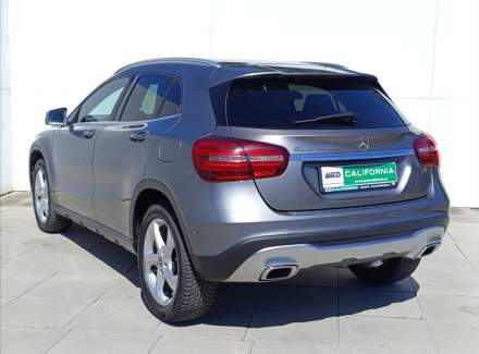 Mercedes-Benz - GLA