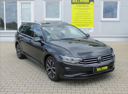 Volkswagen - Passat