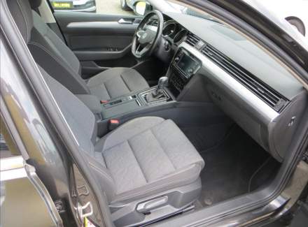 Volkswagen - Passat