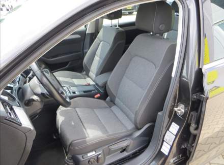 Volkswagen - Passat