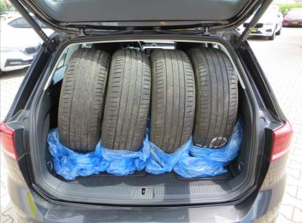 Volkswagen - Passat