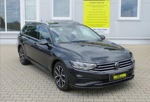 Volkswagen - Passat