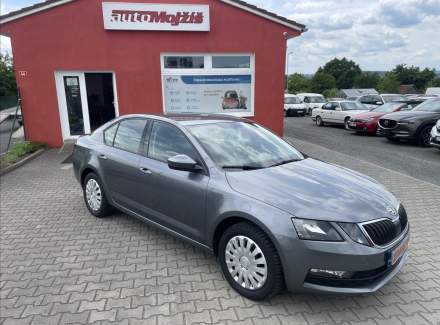 Škoda - Octavia