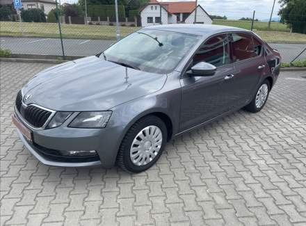 Škoda - Octavia