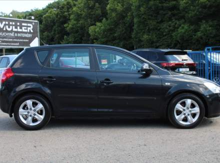 Kia - Cee'd