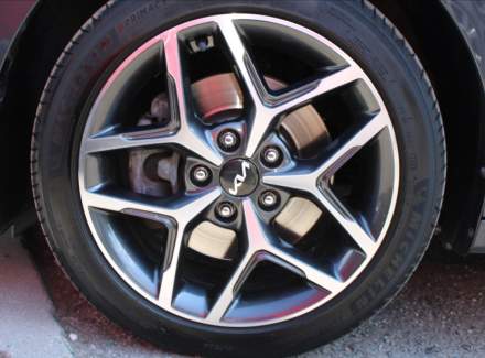 Kia - Cee'd