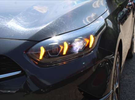 Kia - Cee'd