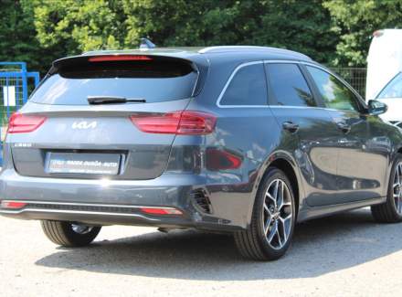 Kia - Cee'd