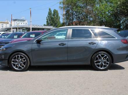 Kia - Cee'd