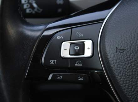 Volkswagen - Touran